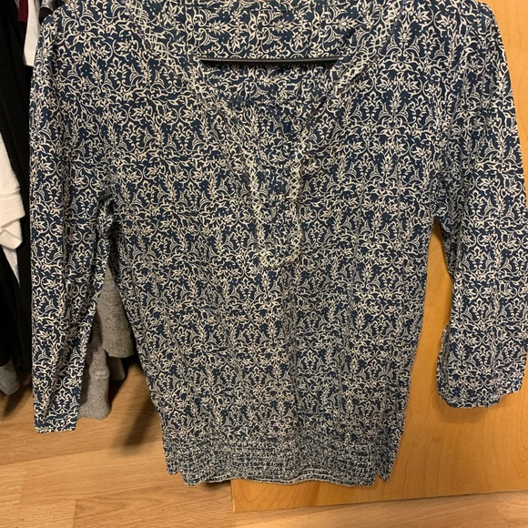 Shirts - Picture 4 of 8